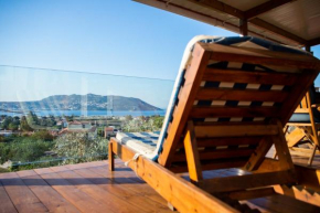 Small house great view in Porto-Rafti gulf